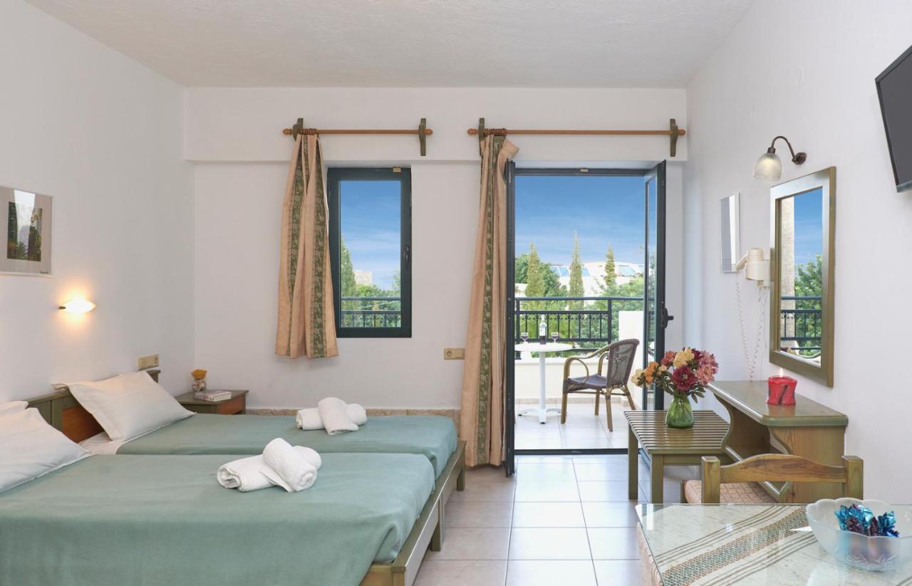 Dionysos Apartments & Studios Сталида Экстерьер фото