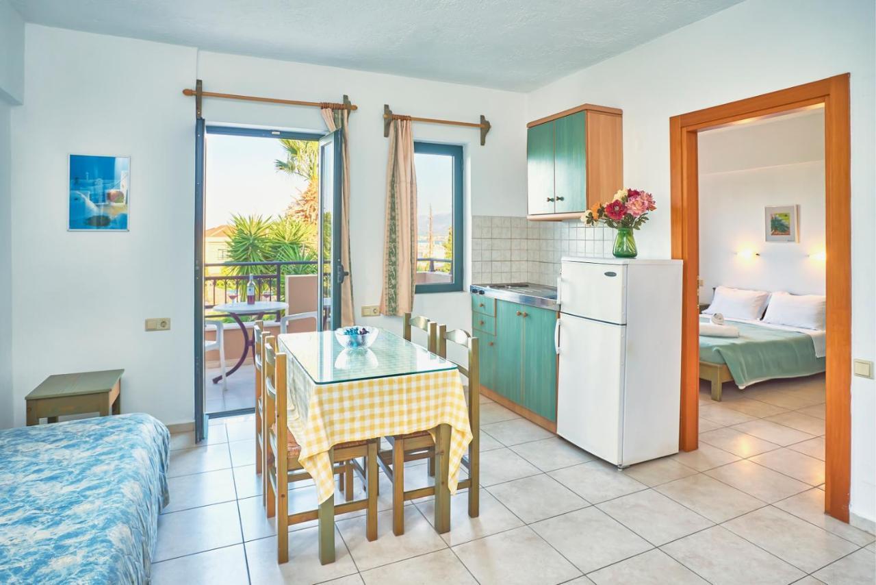 Dionysos Apartments & Studios Сталида Экстерьер фото
